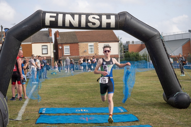 DTC members sprint into the new Triathlon season! 